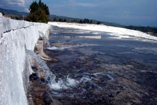 Wasserzulauf für die Kalksinterterassen